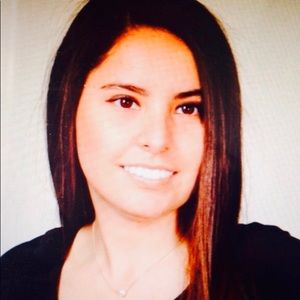 Meet your Posher, Daniela